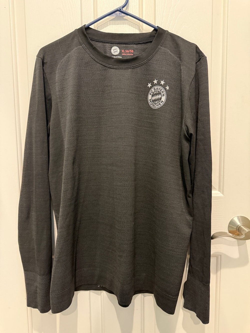 FC Bayern Munich Long-Sleeve Performance Shirt - Black